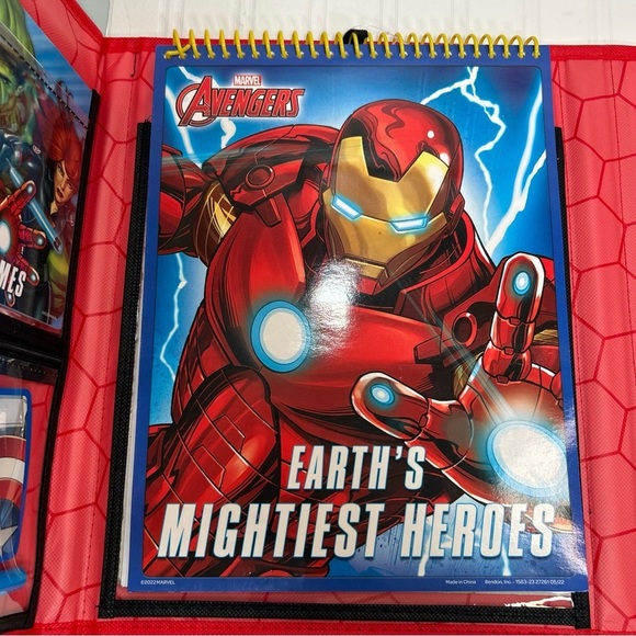 Marvel Avengers Boy Girl Entertainment Tri Fold Case Games, Crayon, Fun Gift - Picture 5 of 16